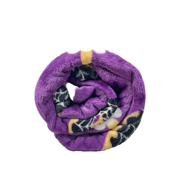 Halloween Spooky Treats Velvet Plush Throw Blanket 50" x 60" - Picture 10 of 10